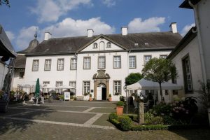 He looks like a Rockstar: Daniel Dittrich von Landsberg zu Erwitte