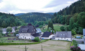 Die Altarsteine und der große Streit um Latrop